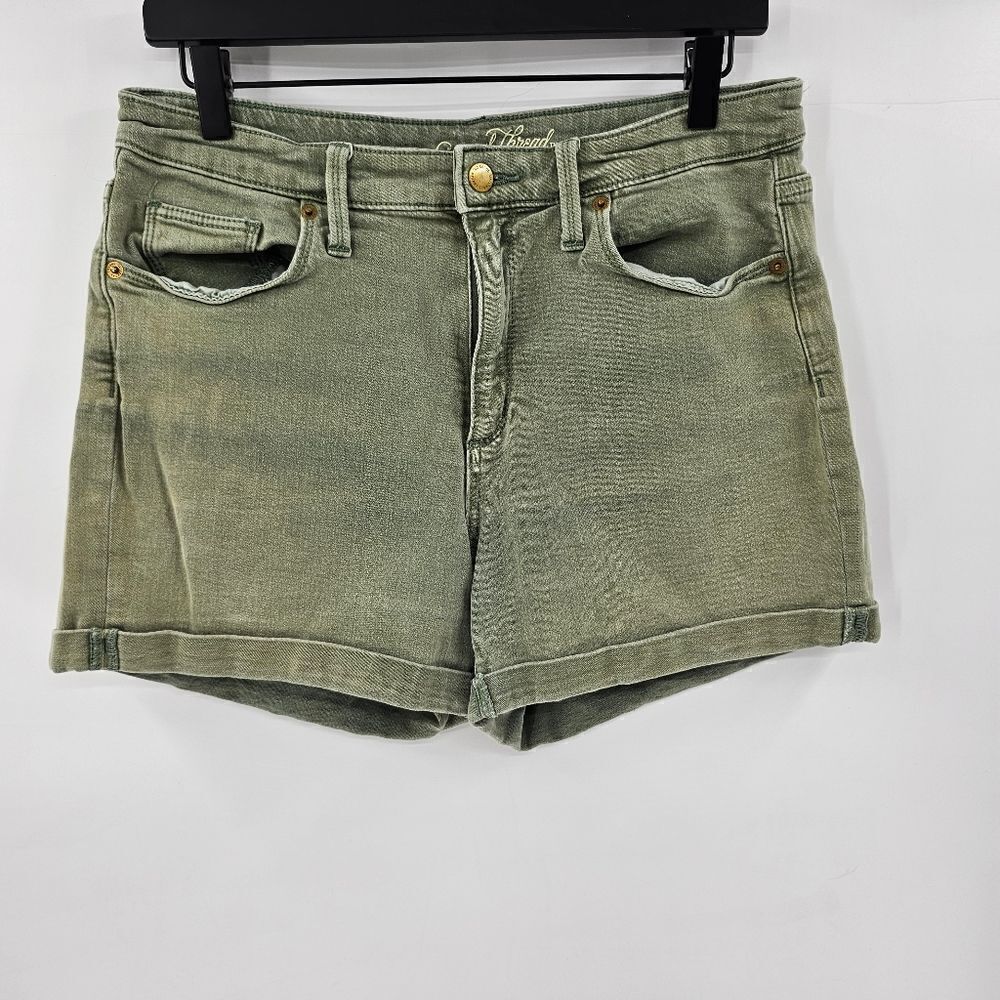 Universal thread shorts green 10 30 stretch summer vacation